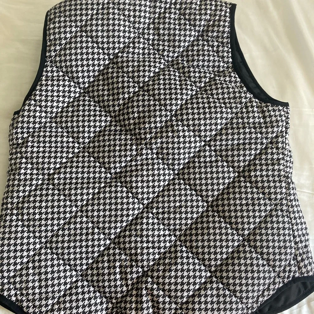 JCREW small insulated black and white vest with pockets - Picture 4 of 4